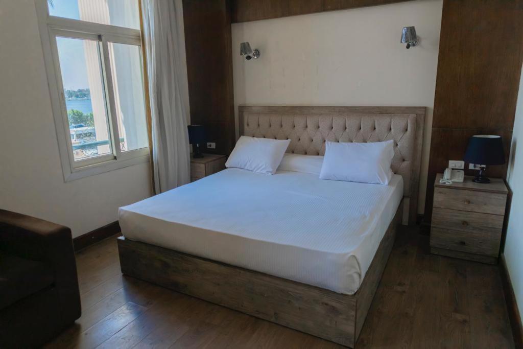 Ultra Loaloa Nile Maadi Hotel Каїр Екстер'єр фото