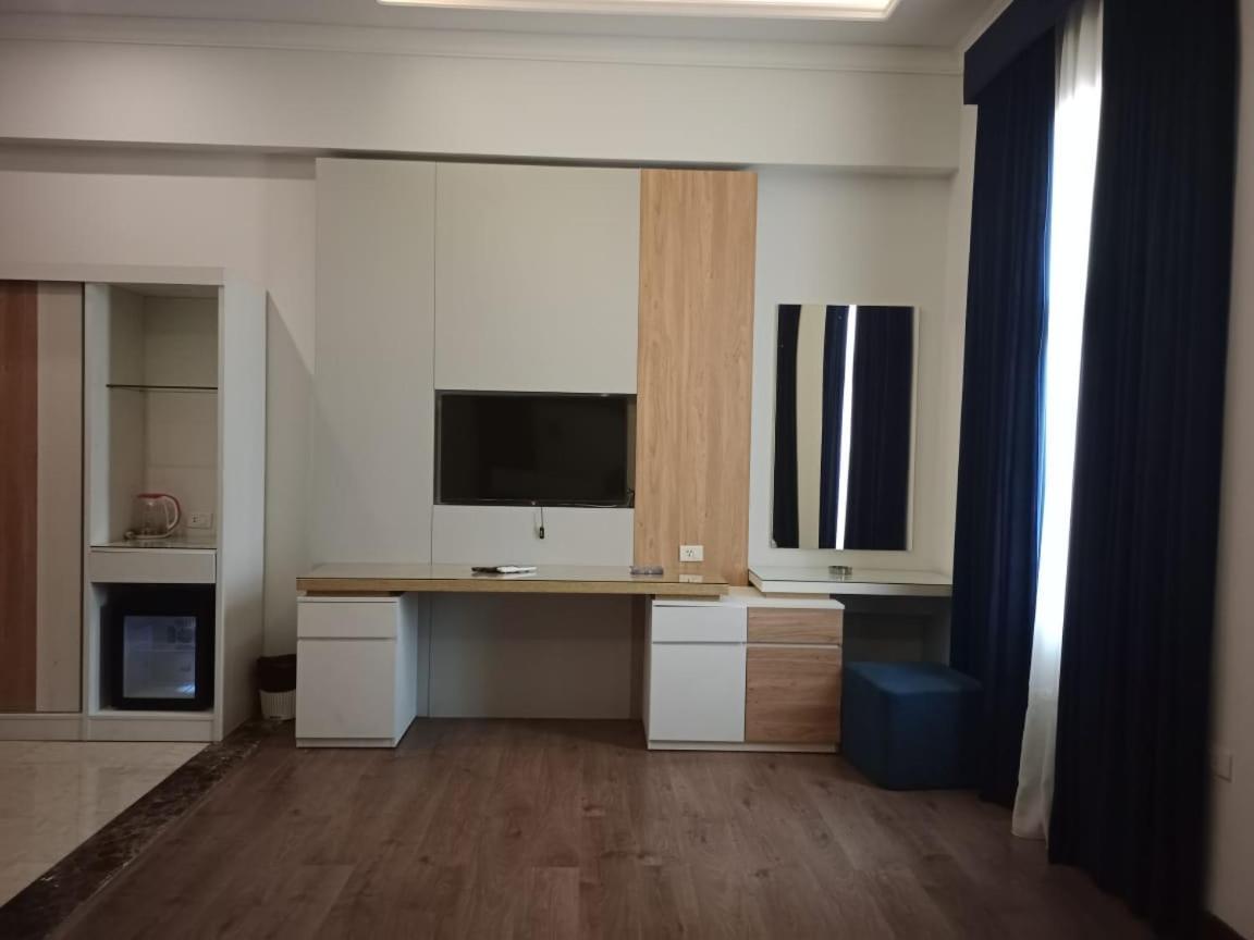 Ultra Loaloa Nile Maadi Hotel Каїр Екстер'єр фото